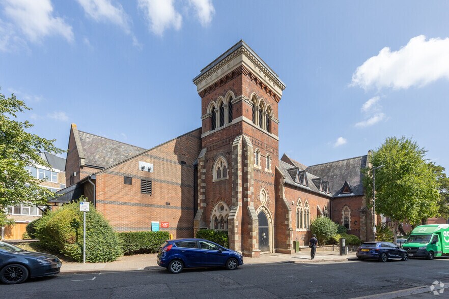 40 Upper George St, Luton à louer - Photo du bâtiment - Image 1 de 1