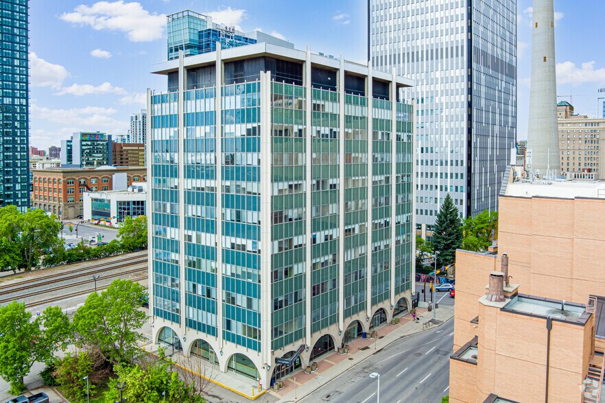 205 9th Ave SE, Calgary, AB for sale - Primary Photo - Image 1 of 1