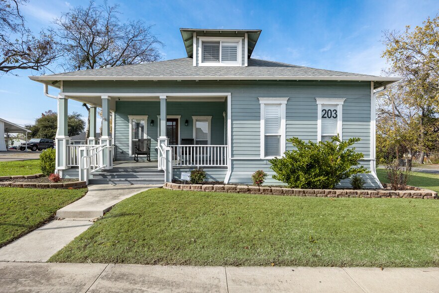 203 N Alamo Rd, Rockwall, TX à vendre - Photo principale - Image 1 de 20