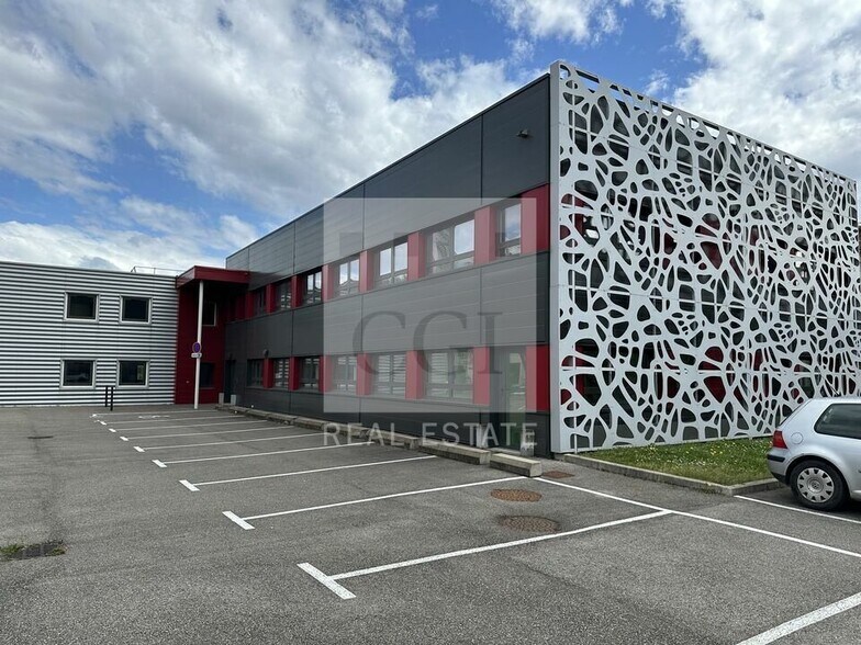 Bureau dans Seyssinet-Pariset à louer - Photo du bâtiment - Image 1 de 8