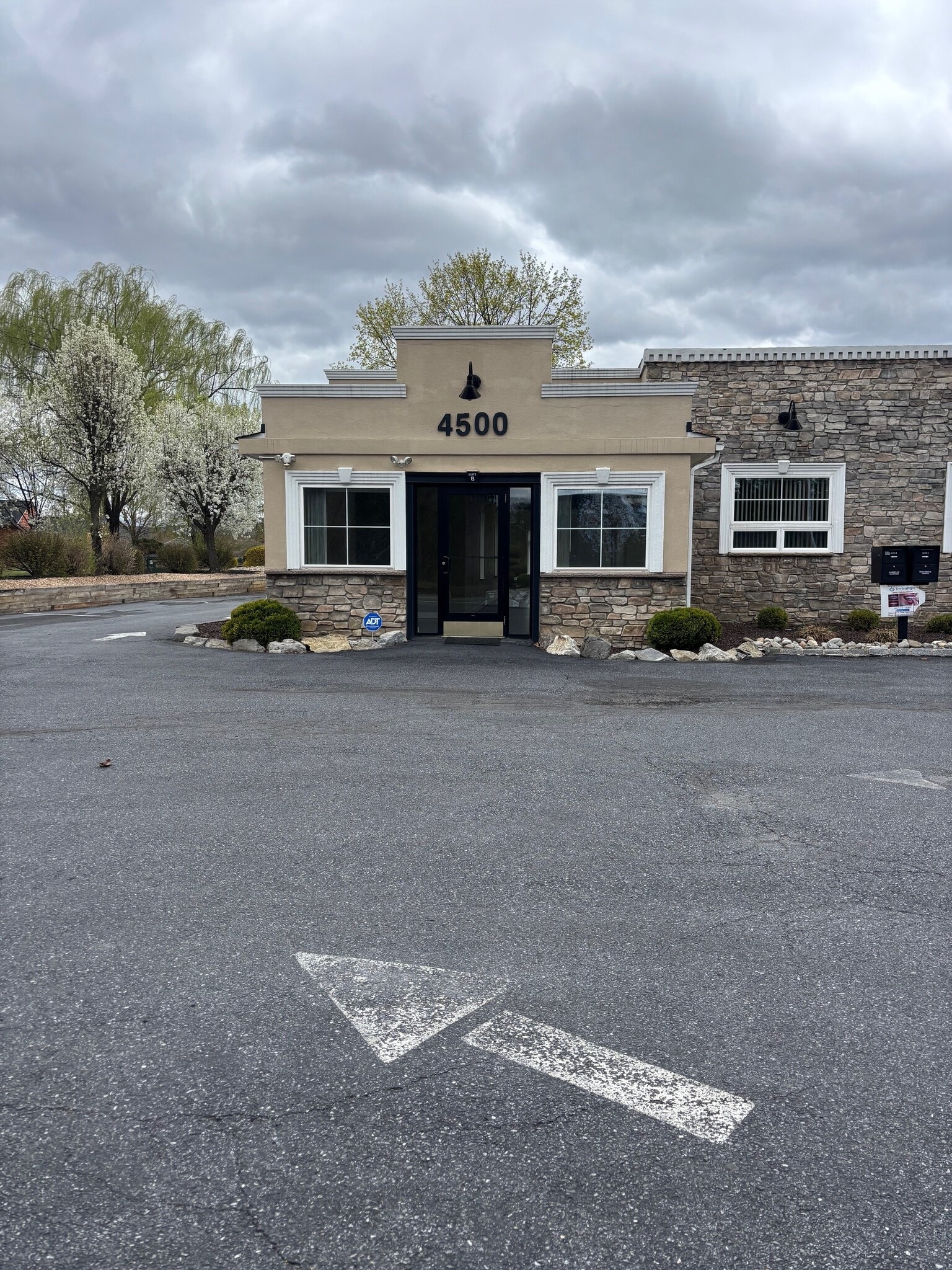 4500 William Penn Hwy, Easton, PA for lease Building Photo- Image 1 of 8