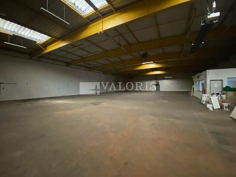 379 Rue De La Dombes, Miribel à vendre - Photo du bâtiment - Image 3 de 5