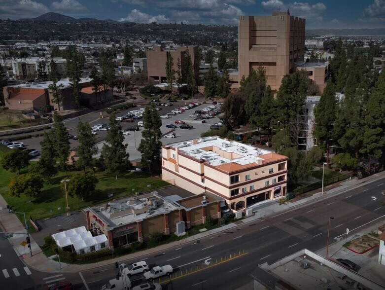 120 Ballantyne St, El Cajon, CA à vendre - Photo du bâtiment - Image 3 de 27