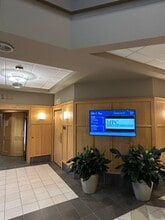 2060 E Paris Ave SE, Grand Rapids, MI for lease Lobby- Image 2 of 5