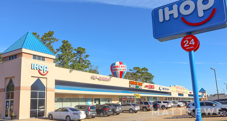 5790 Fm 1960 Rd W, Houston, TX for lease - Building Photo - Image 1 of 3