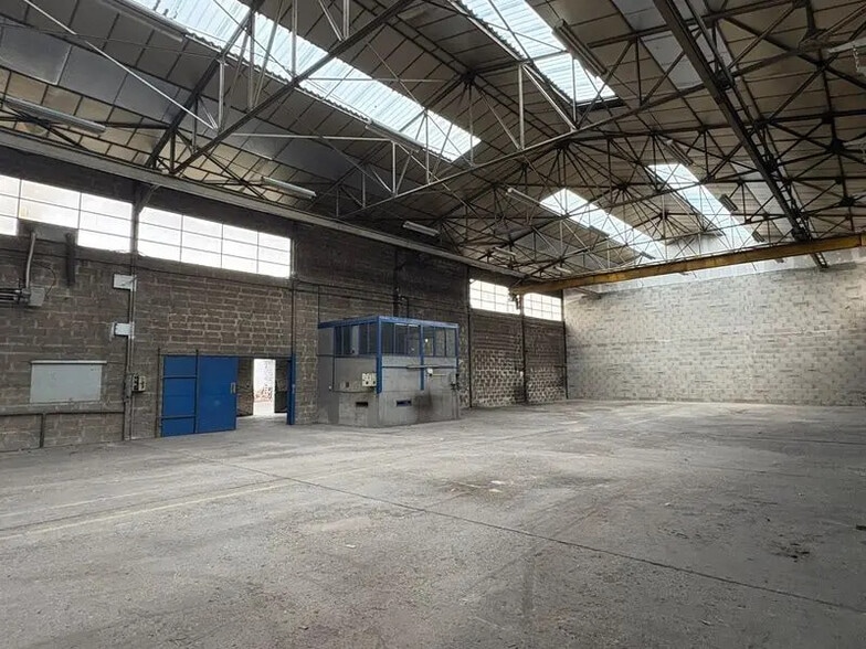 454 Chemin Du Champ De Lière, Rillieux-la-Pape for sale - Building Photo - Image 2 of 9