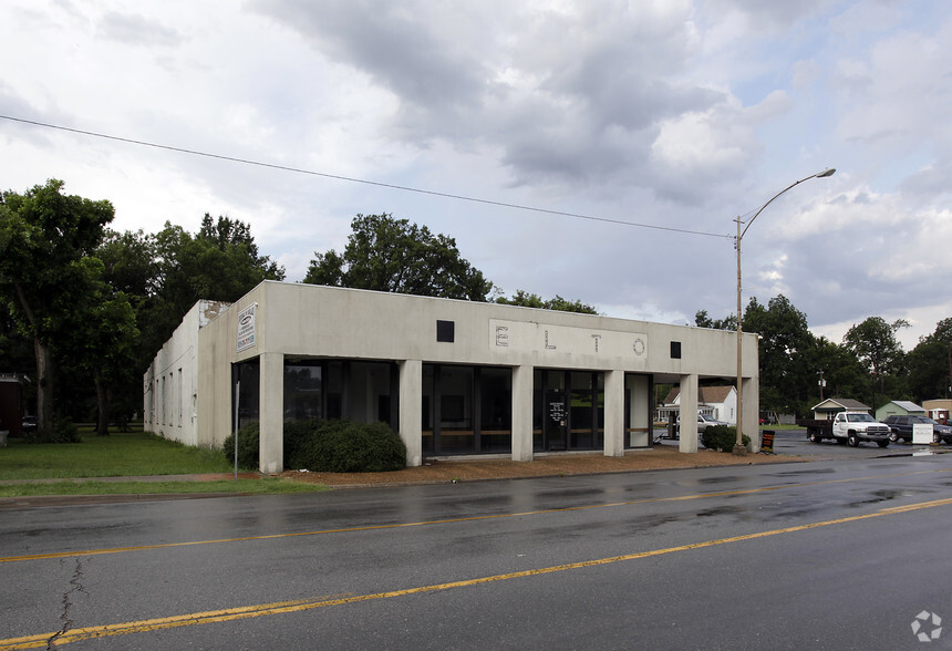 317 SW Front St, Lonoke, AR à vendre - Photo principale - Image 1 de 1