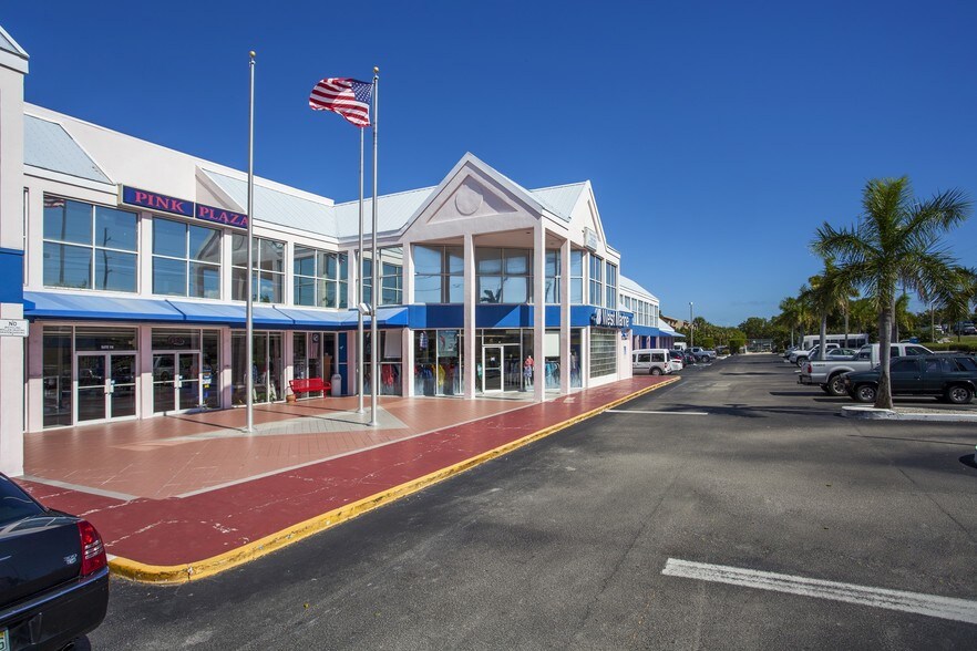 103400 Overseas Hwy, Key Largo, FL à louer - Photo du bâtiment - Image 1 de 15