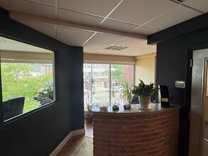 381 Main St, Wakefield, MA for lease Interior Photo- Image 1 of 14