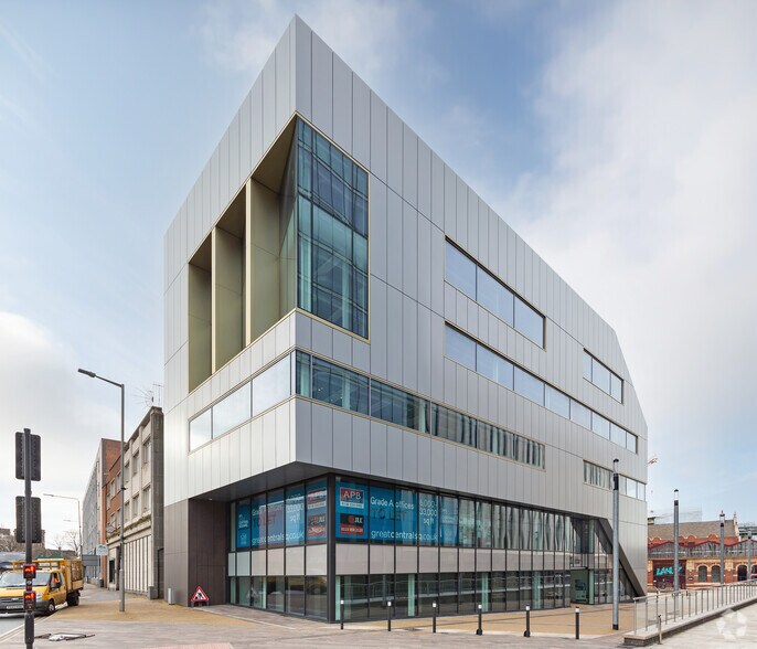 Vaughan Way, Leicester à louer - Photo du bâtiment - Image 2 de 6