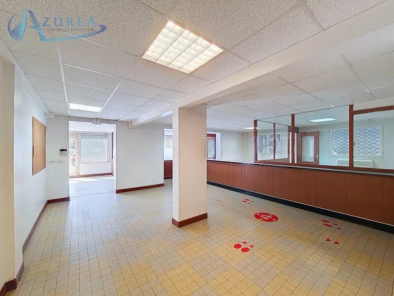 Office in Nice for sale Interior Photo- Image 1 of 10