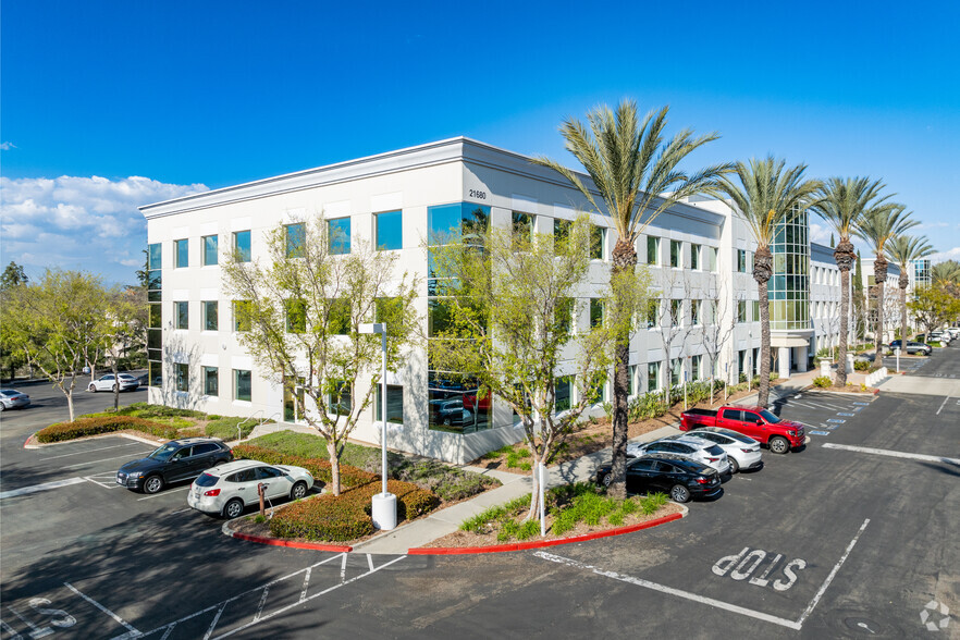 21680 Gateway Center Dr, Diamond Bar, CA for lease - Primary Photo - Image 1 of 29