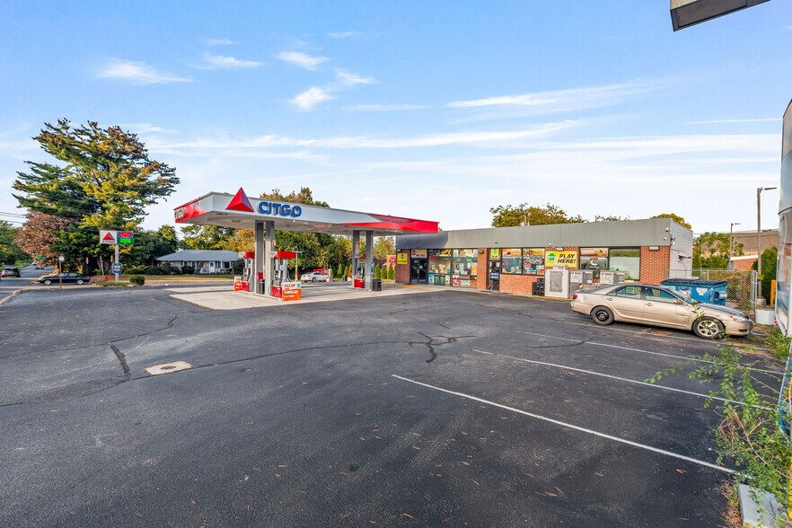 741 N Cedar Crest Blvd, Allentown, PA à vendre - Photo du bâtiment - Image 3 de 41