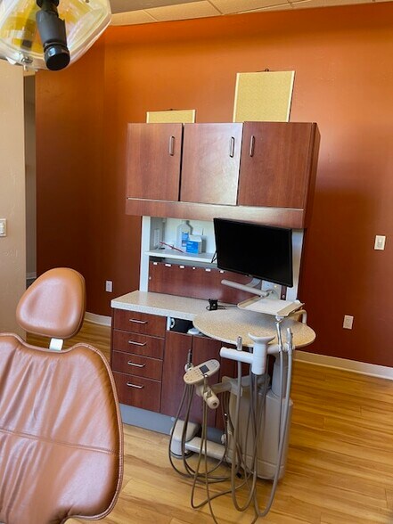 1981-1987 1st St, Livermore, CA à louer - Photo du bâtiment - Image 2 de 13