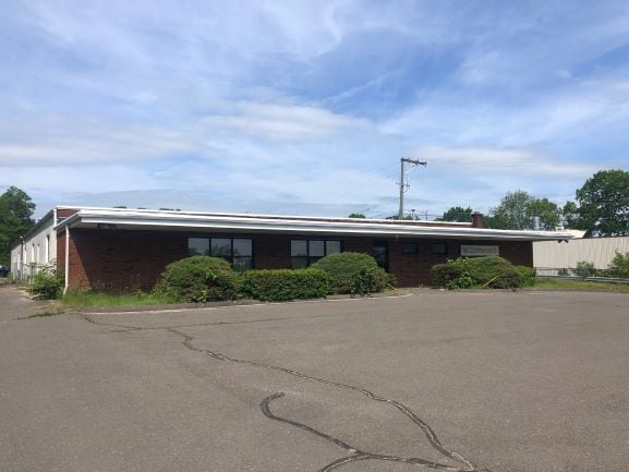 184 Commercial St, Watertown, CT for sale - Building Photo - Image 3 of 4