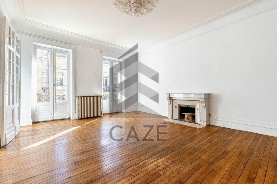 Office in Bordeaux for sale - Interior Photo - Image 3 of 10