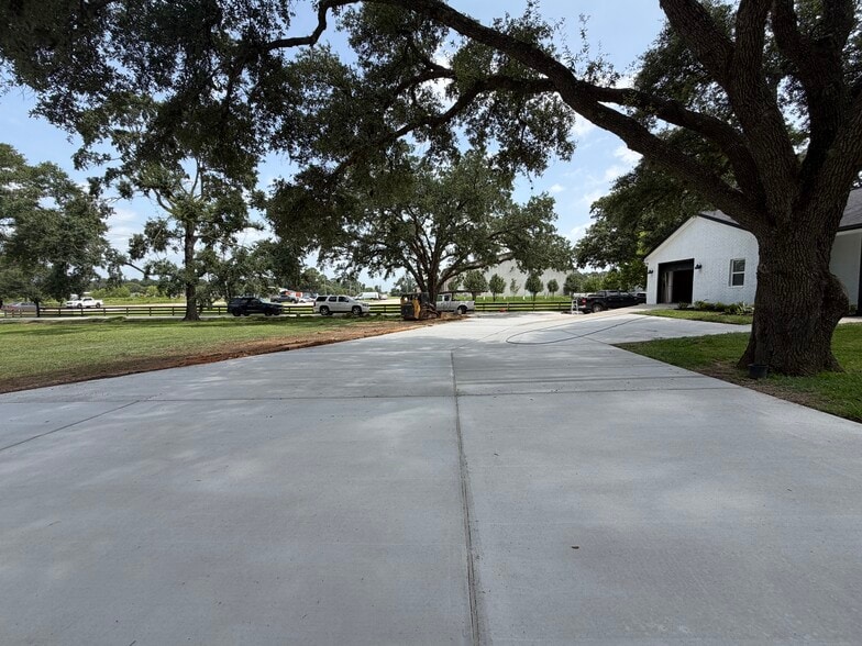 16610 Mueschke Rd, Cypress, TX for lease - Building Photo - Image 2 of 19