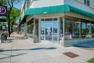 Plus de détails pour 440 N Main St, Glen Ellyn, IL - Commerce de détail à vendre