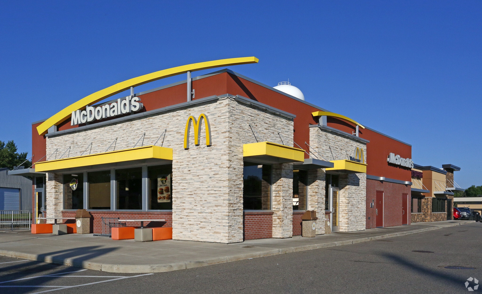 211 Elm St W, Annandale, MN for sale Building Photo- Image 1 of 8