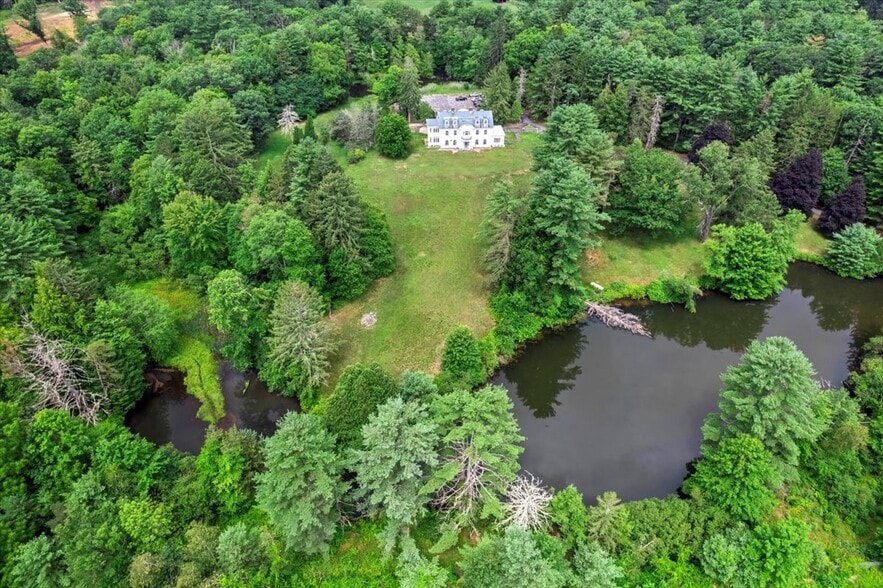 2255 Ballston Ave, Saratoga Springs, NY for sale - Building Photo - Image 2 of 59