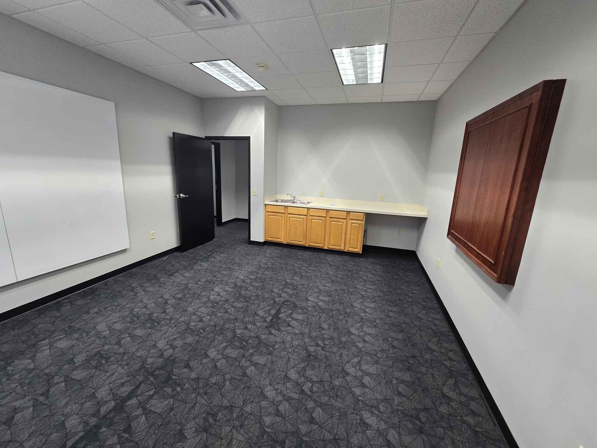 1000 W Saint Joseph Hwy, Lansing, MI for lease Interior Photo- Image 1 of 6