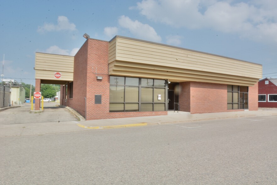 430 3rd St, Dassel, MN for sale - Building Photo - Image 1 of 1