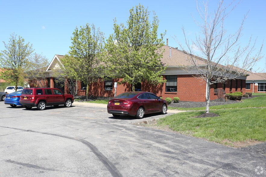 15 Limestone Dr, Buffalo, NY à vendre - Photo principale - Image 2 de 4