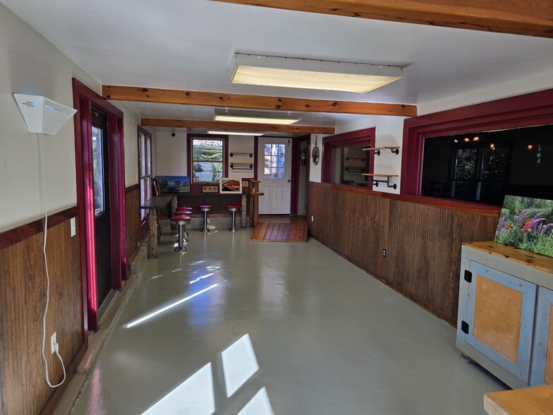 49 Water St, Wiscasset, ME for sale - Building Photo - Image 2 of 10