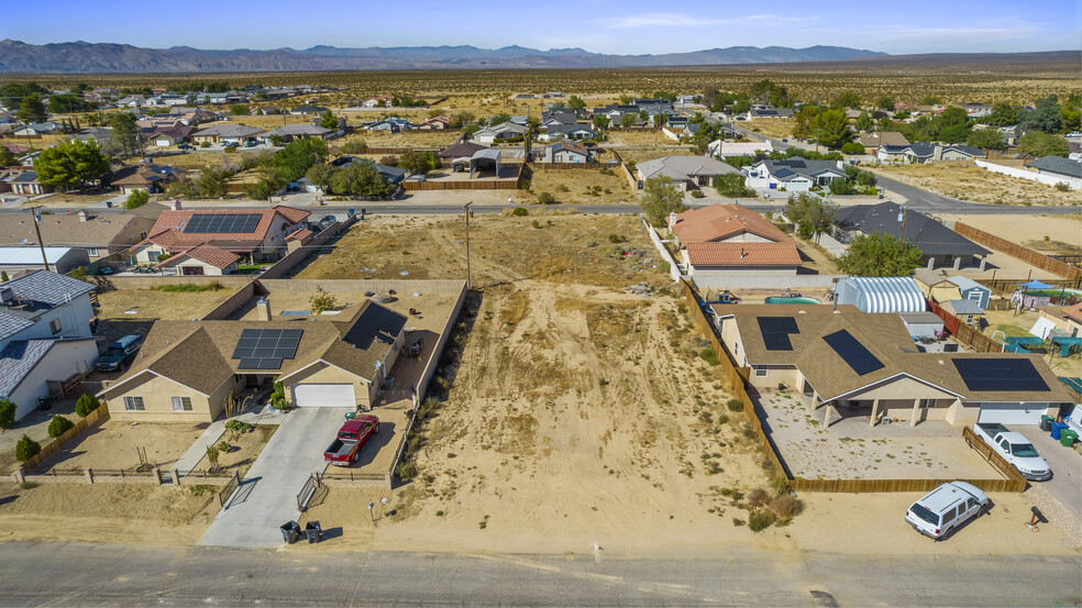 9911 Karen Ave, California City, CA à vendre - Photo du b timent - Image 2 de 7