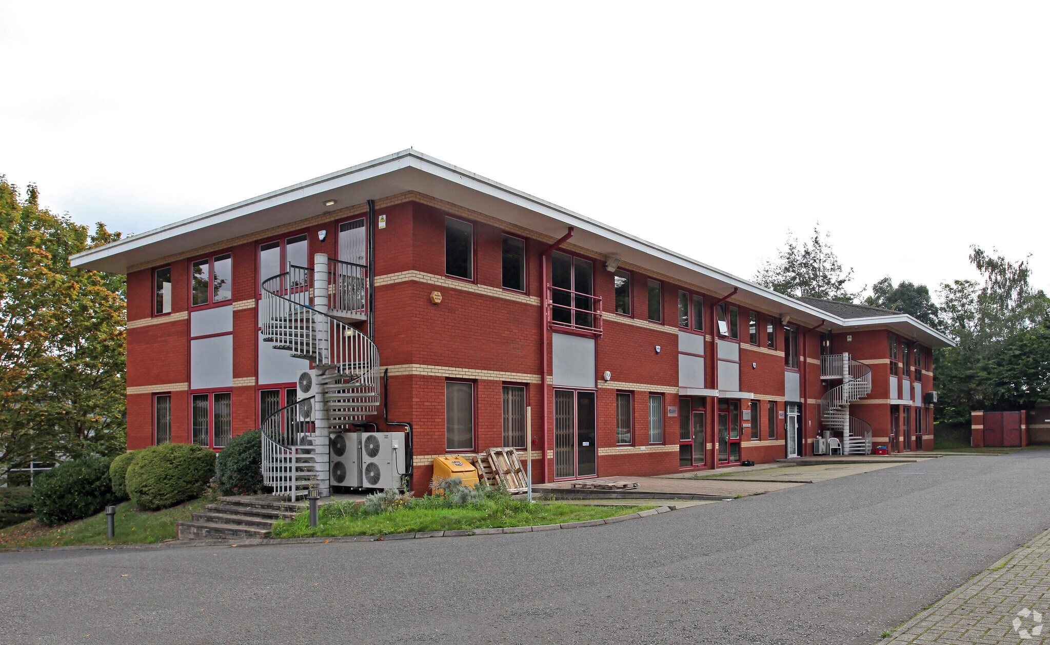 Boundary Rd, High Wycombe à louer Photo principale- Image 1 de 5
