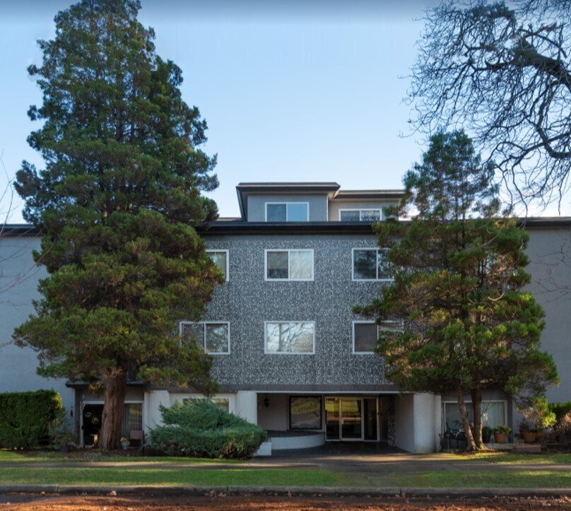 8820 Cartier St, Vancouver, BC for sale Primary Photo- Image 1 of 1