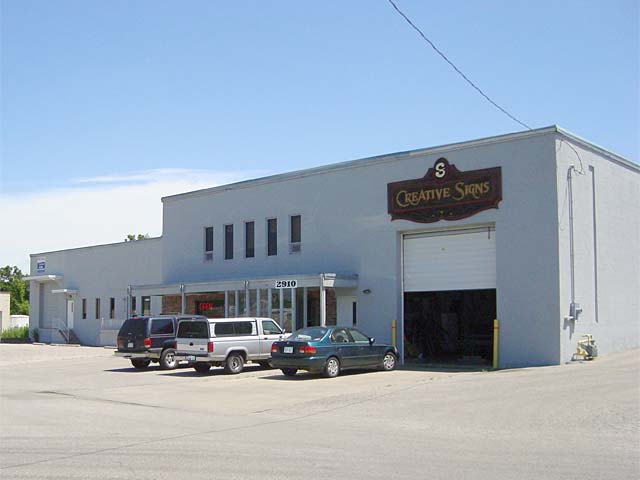 Plus de détails pour 2910 S Kansas Ave, Topeka, KS - Industriel à louer