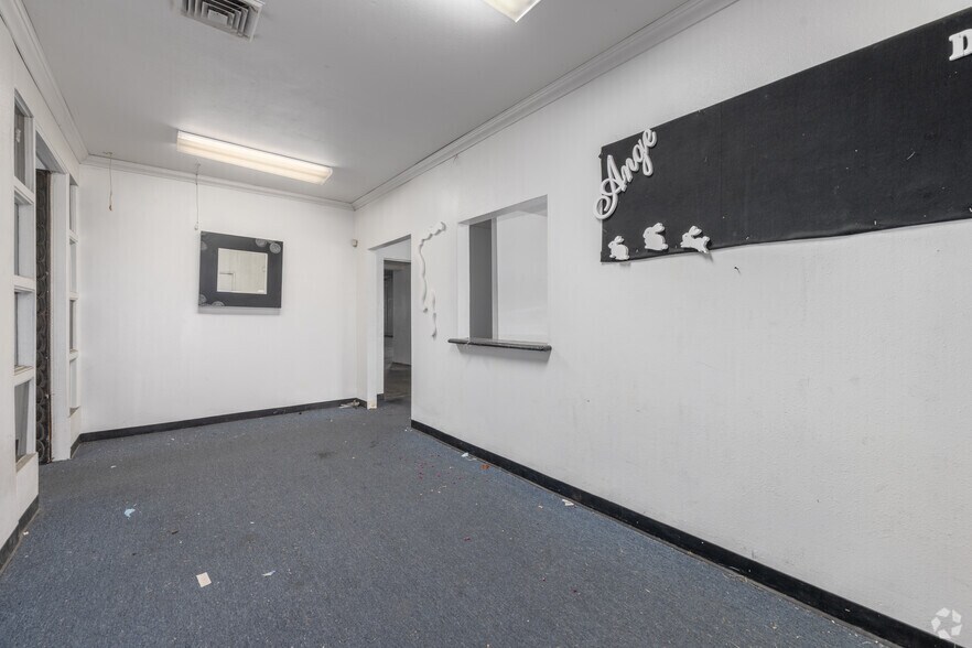 1467 Lidcombe Ave, South El Monte, CA à louer - Photo intérieure - Image 3 de 16