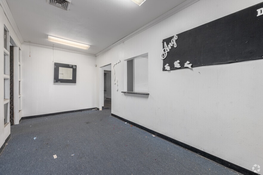 1467 Lidcombe Ave, South El Monte, CA à louer - Photo intérieure - Image 3 de 16