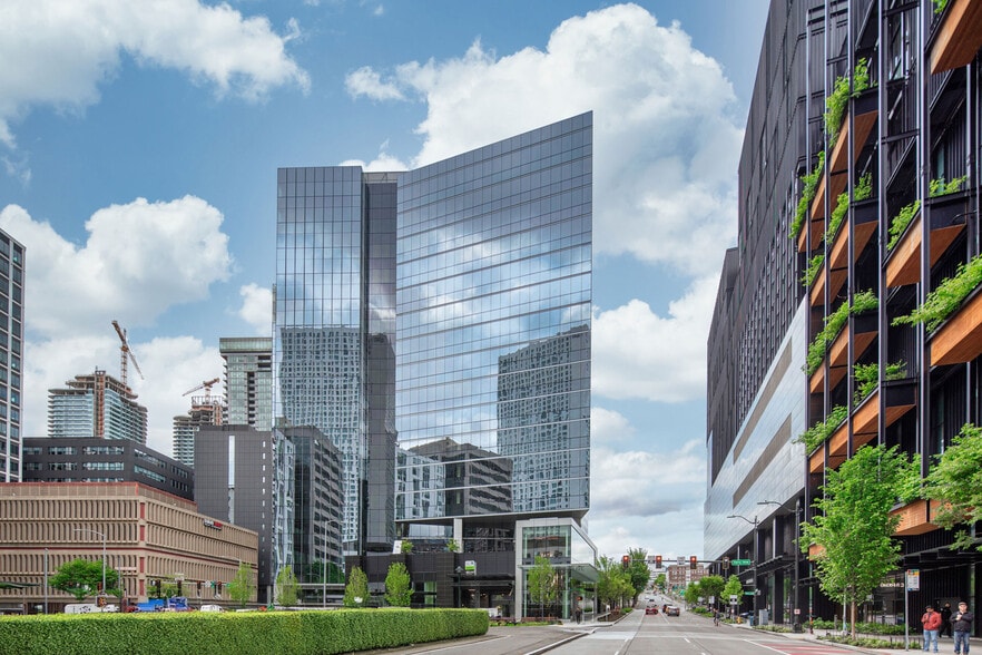 1711 Boren Ave, Seattle, WA for lease - Building Photo - Image 1 of 29