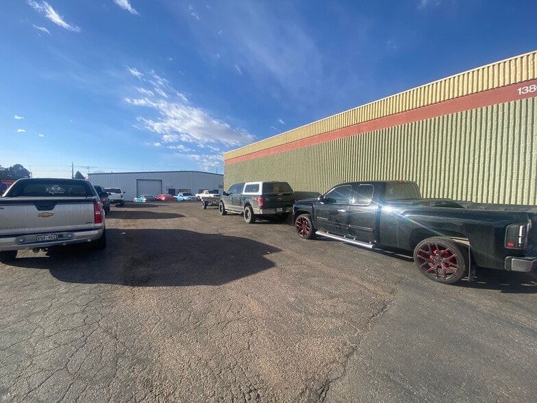 13801 E Smith Dr, Aurora, CO for sale - Building Photo - Image 3 of 16