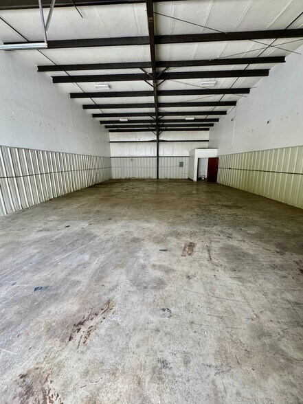 2514 C-2514 E N Fayetteville St, Randleman, NC à louer - Photo du bâtiment - Image 2 de 11