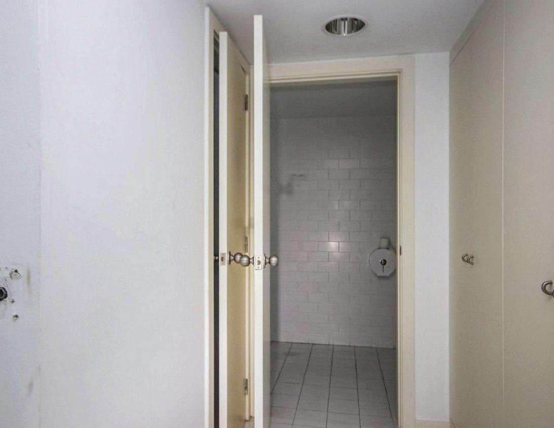Sant Andreu de la Barca, BAR 08740 - Unit 01 - - Interior Photo - Image 2 of 4