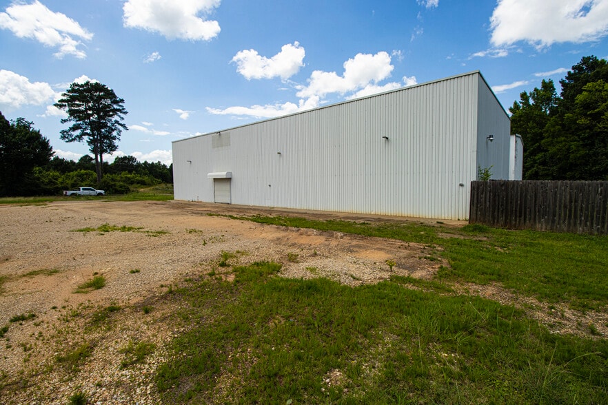 6817 TX-42, Kilgore, TX à vendre - Photo du bâtiment - Image 3 de 42