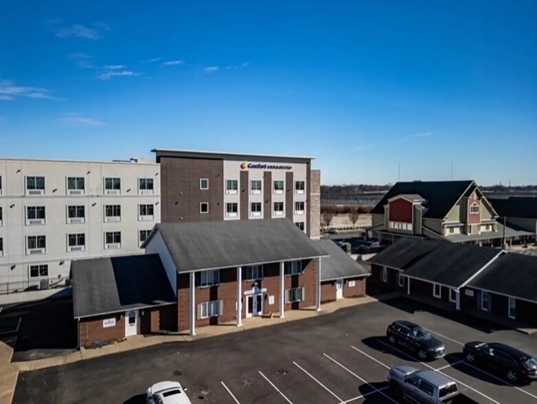 1446 Horn St, Clarksville, IN for lease - Building Photo - Image 2 of 4