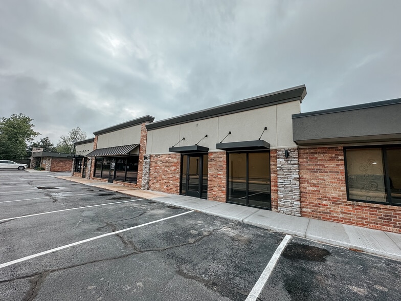120 Thompson Dr, Norman, OK for lease - Building Photo - Image 2 of 12