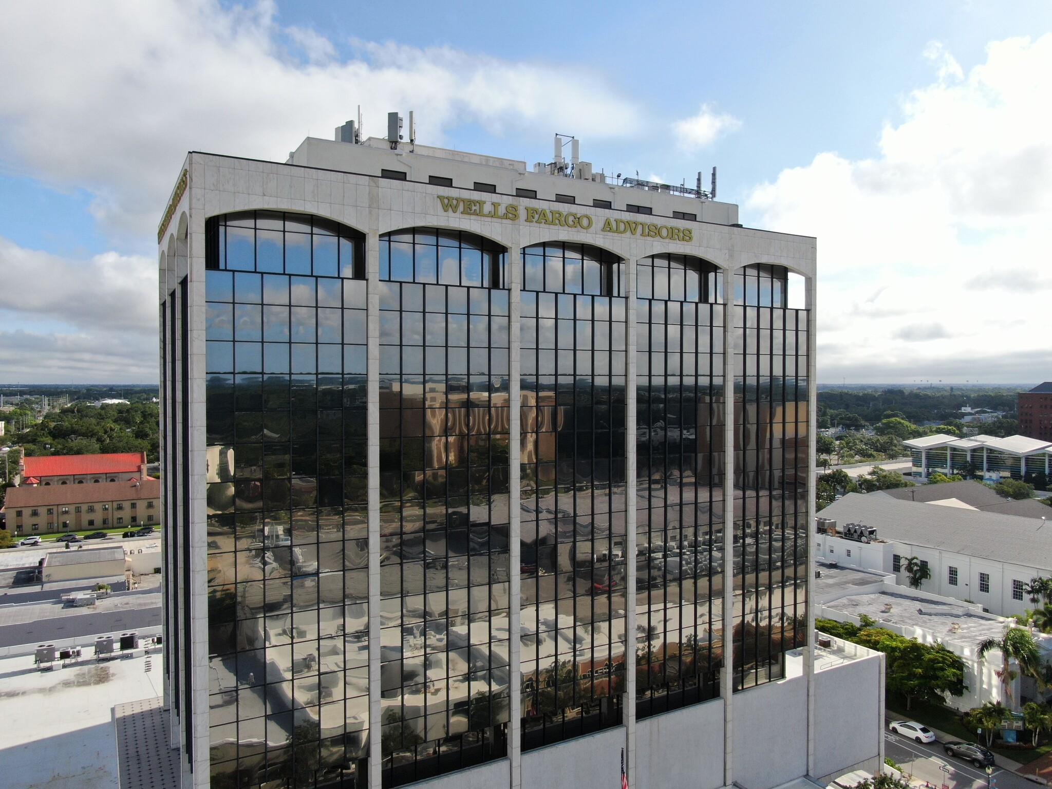 1605 Main St, Sarasota, FL for lease Building Photo- Image 1 of 13