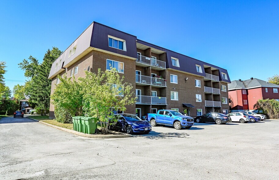 16440 Boul Gouin O, Montréal, QC à vendre - Photo du bâtiment - Image 3 de 6