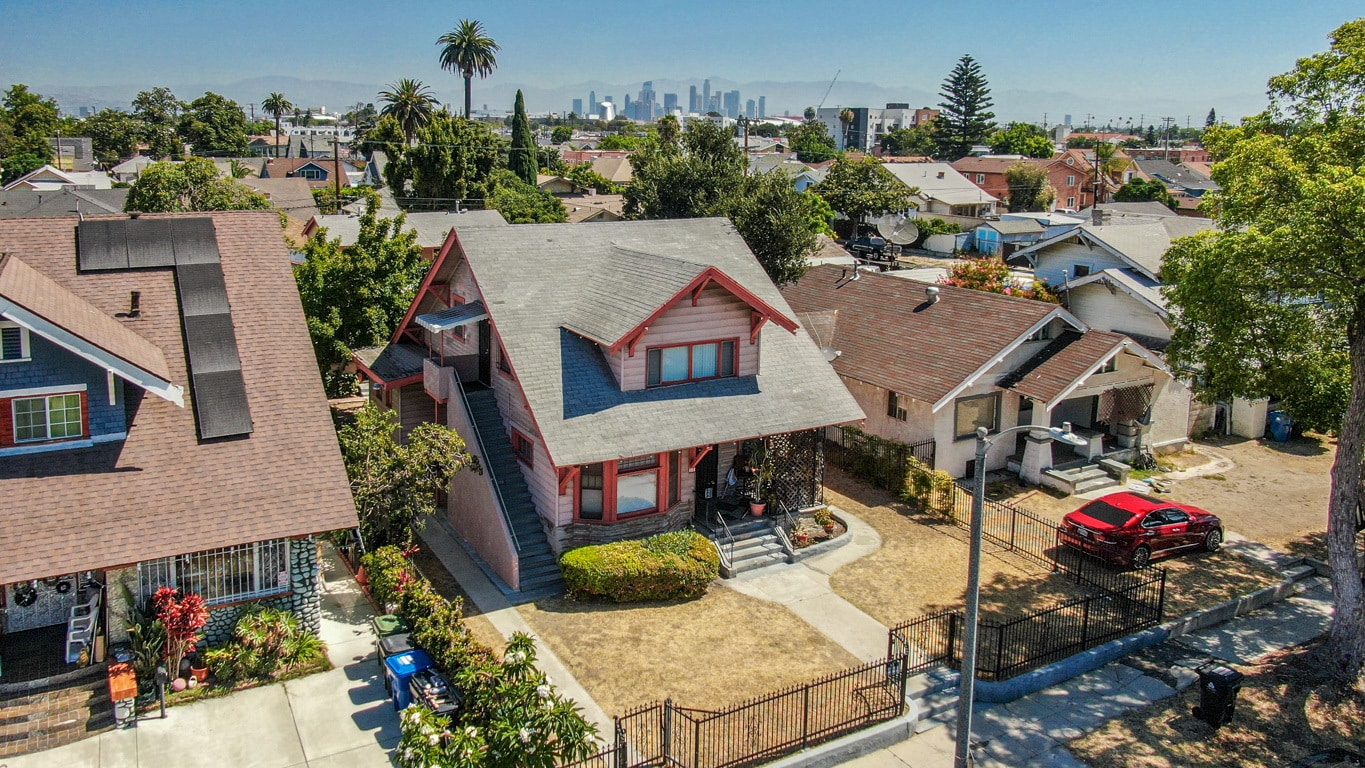 1111 W 47th St, Los Angeles, CA for sale Primary Photo- Image 1 of 24