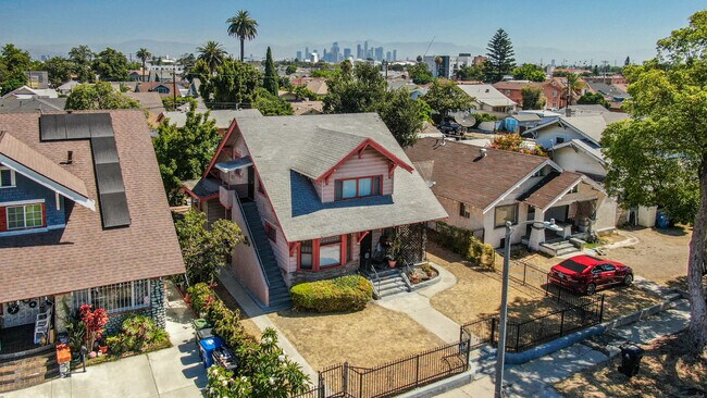 More details for 1111 W 47th St, Los Angeles, CA - Multifamily for Sale