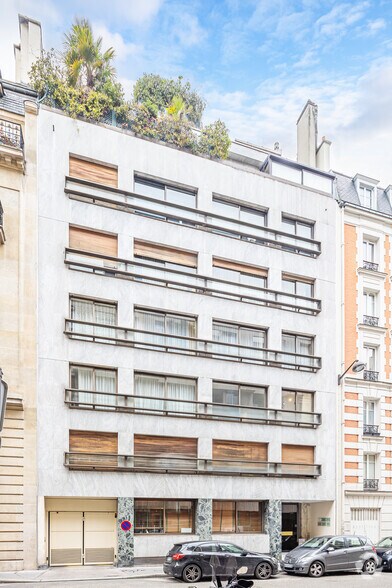 Immeuble residentiel dans Paris à vendre - Photo du bâtiment - Image 2 de 2
