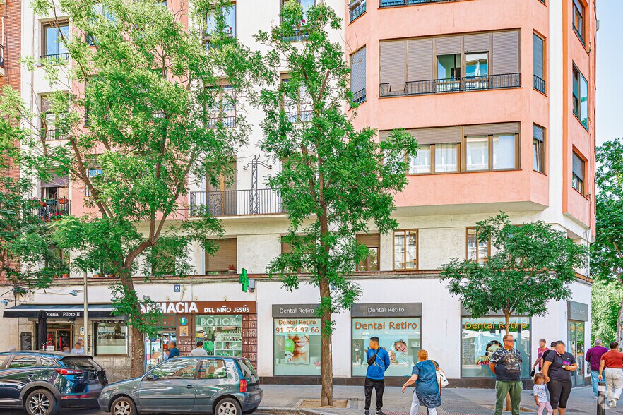 Avenida de Menéndez Pelayo, 63, Madrid, Madrid à vendre - Photo du bâtiment - Image 2 de 2