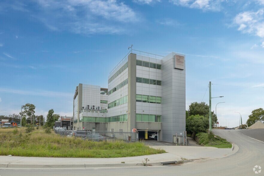 1C Grand Ave, Camellia à louer - Photo du bâtiment - Image 2 de 5