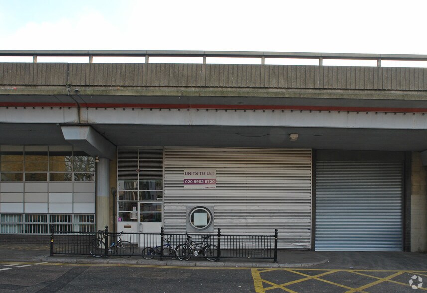 10 Acklam Rd, Londres à louer - Photo du bâtiment - Image 2 de 9