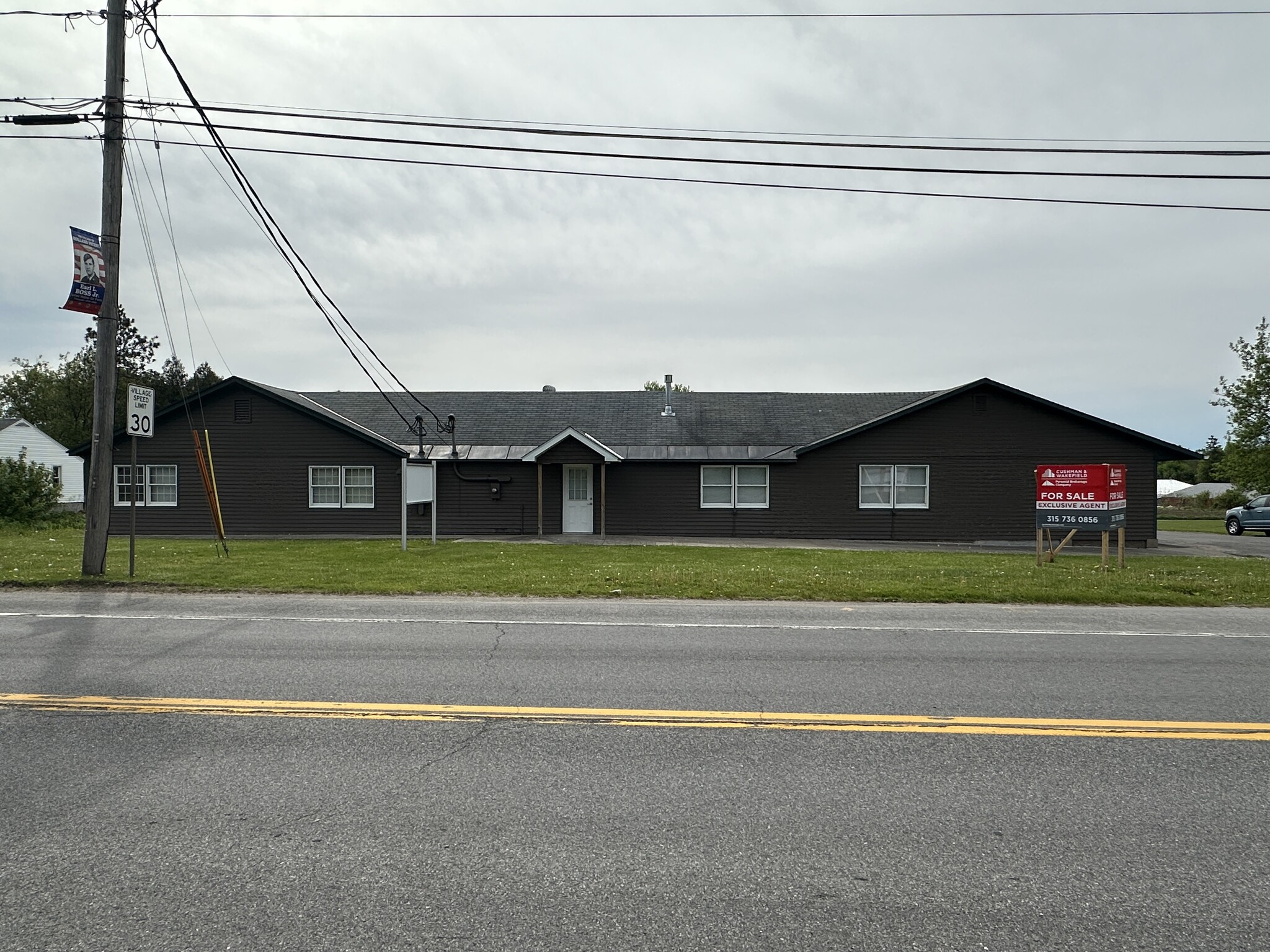 9584 Main St, Holland Patent, NY à vendre Photo du bâtiment- Image 1 de 13